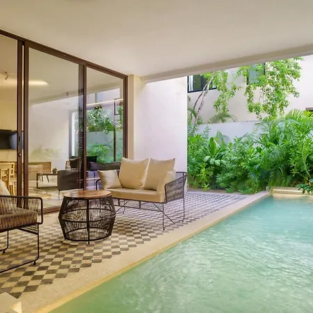Private Pool Apartment For Groups